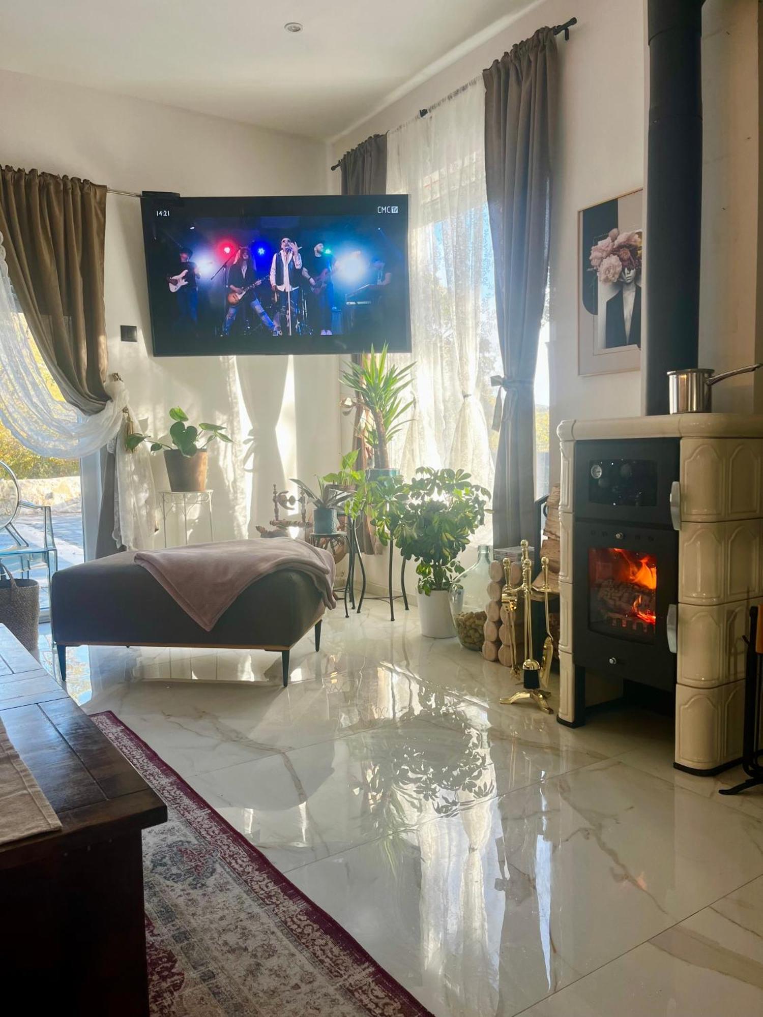 Luxury Villa Andrea Vrzika In Forest Near The Sea Zagvozd Exterior foto