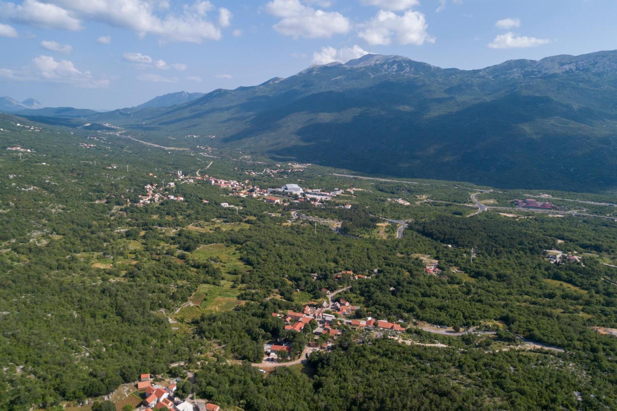 Luxury Villa Andrea Vrzika In Forest Near The Sea Zagvozd Exterior foto