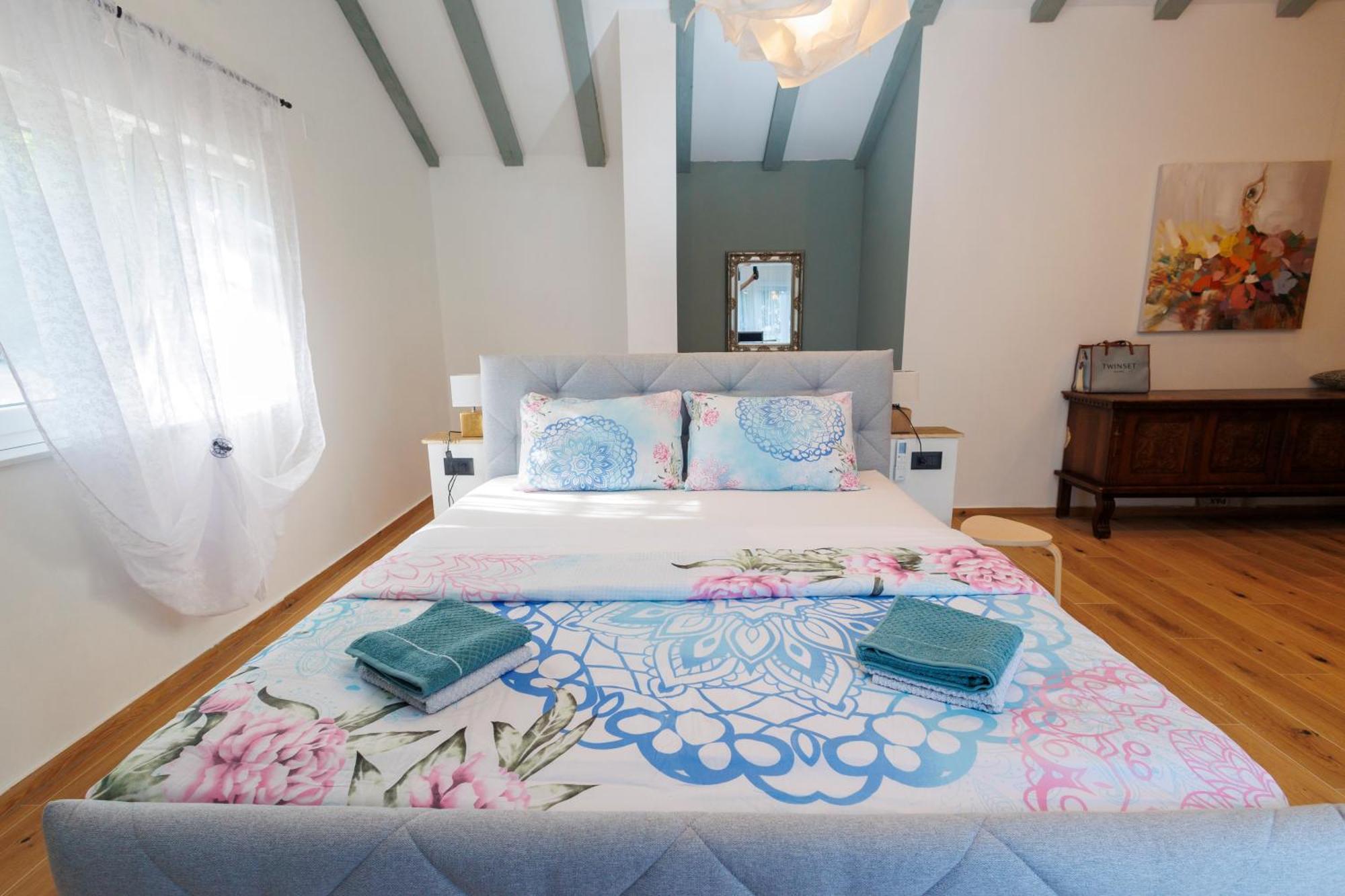 Luxury Villa Andrea Vrzika In Forest Near The Sea Zagvozd Exterior foto