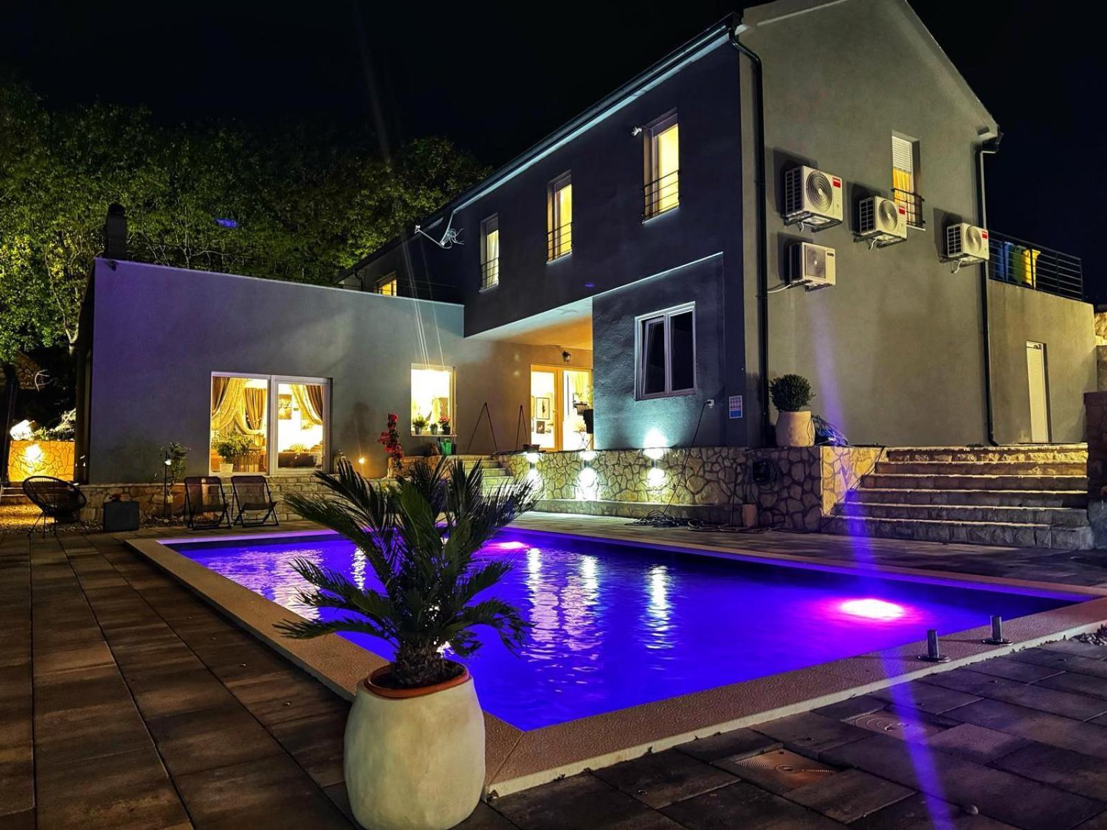 Luxury Villa Andrea Vrzika In Forest Near The Sea Zagvozd Exterior foto