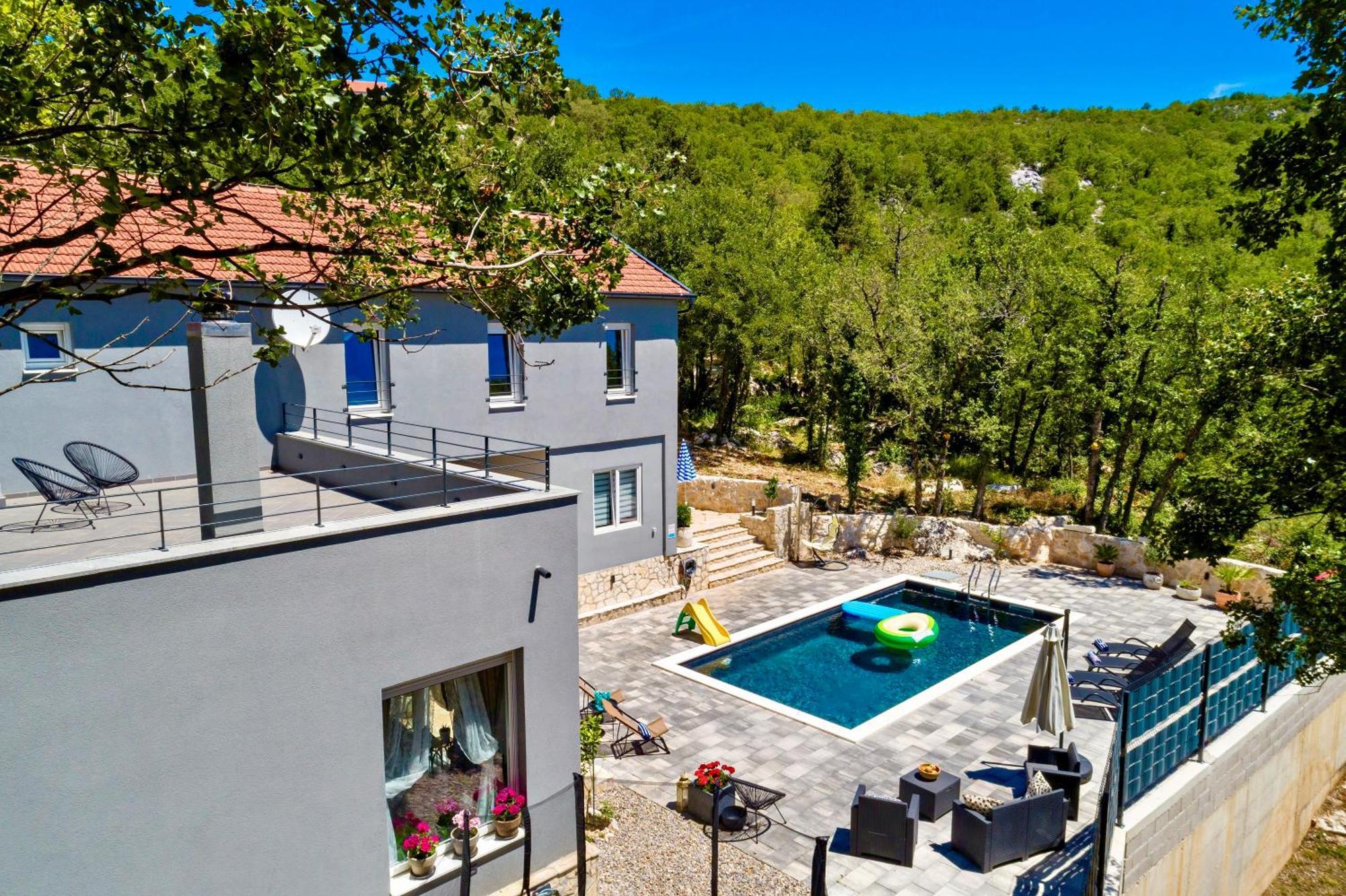 Luxury Villa Andrea Vrzika In Forest Near The Sea Zagvozd Exterior foto