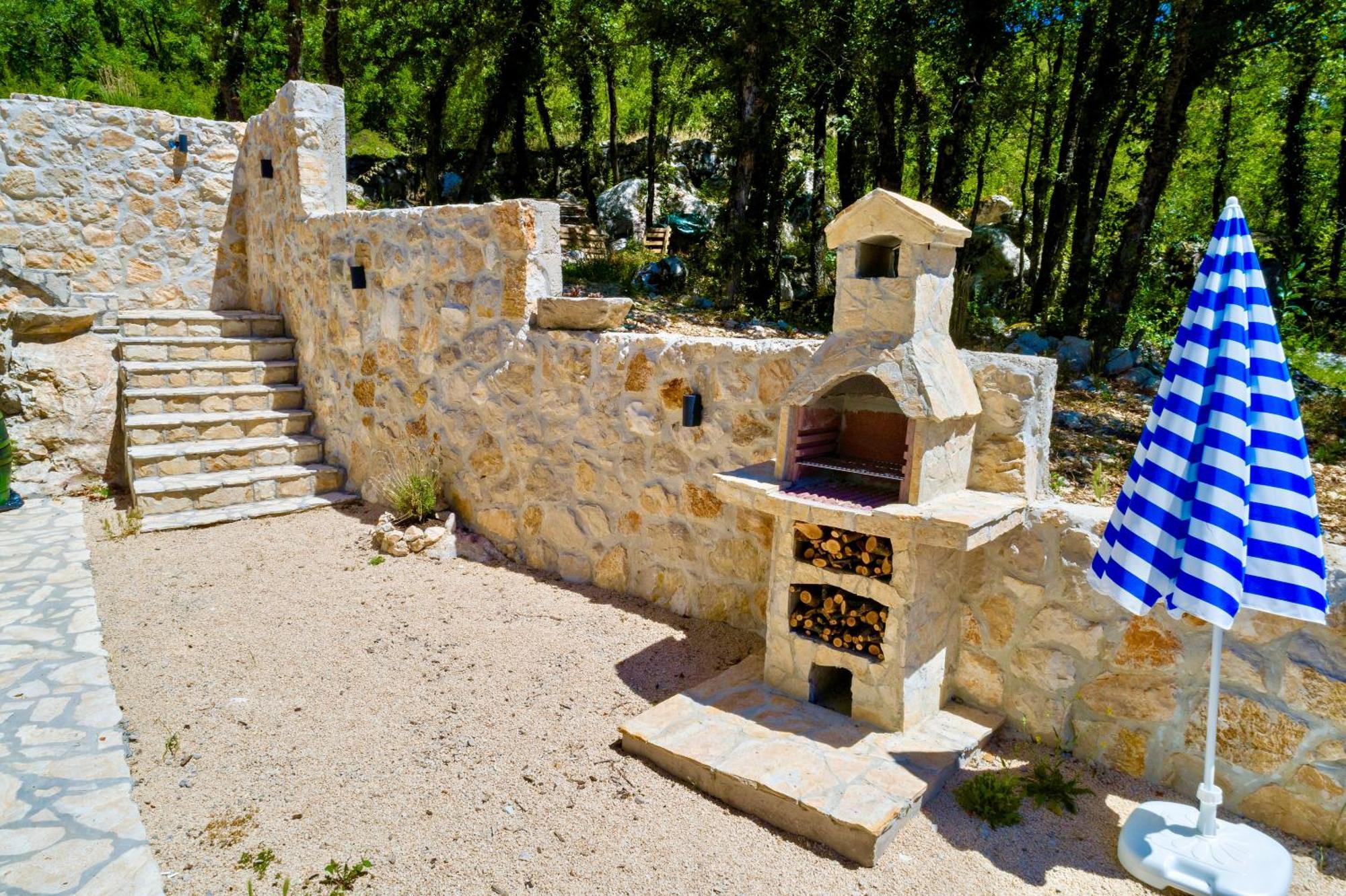 Luxury Villa Andrea Vrzika In Forest Near The Sea Zagvozd Exterior foto
